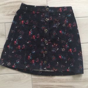 Women’s skirt